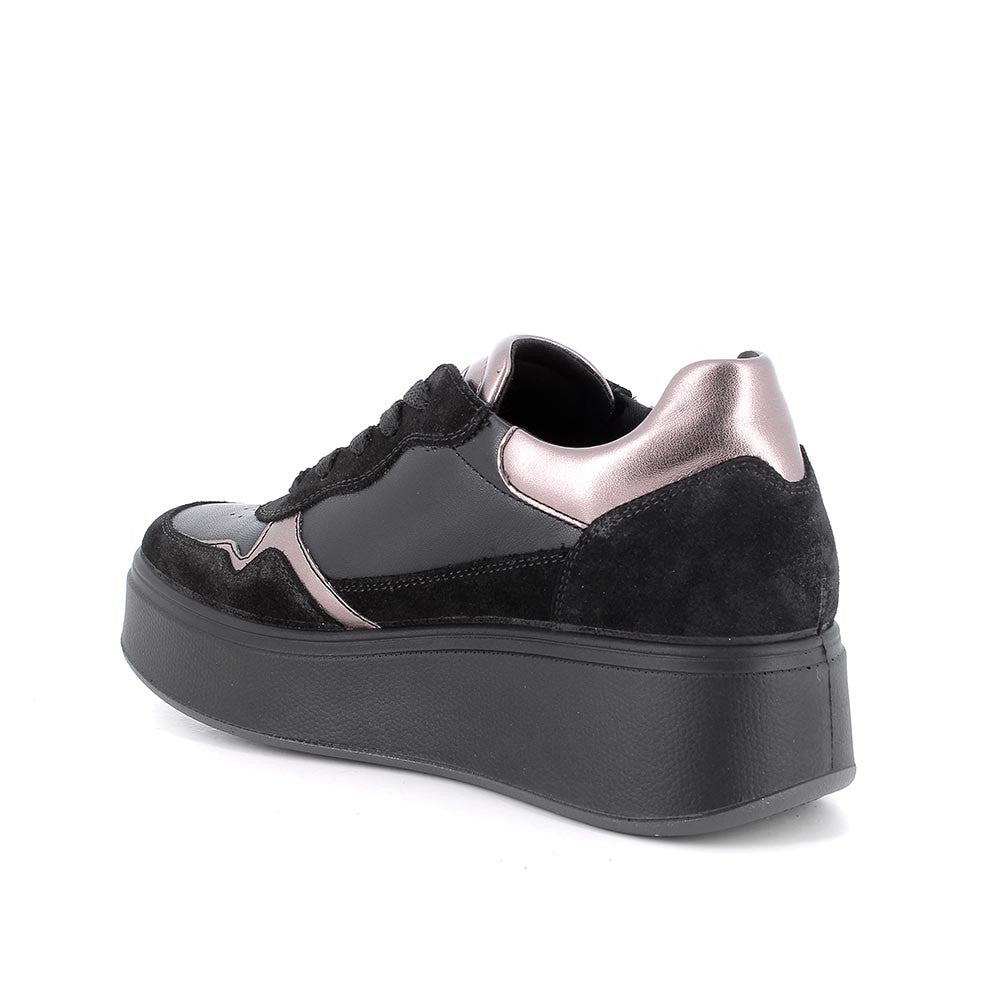 Sneakers con zeppa platform in pelle - nera - Igi&co