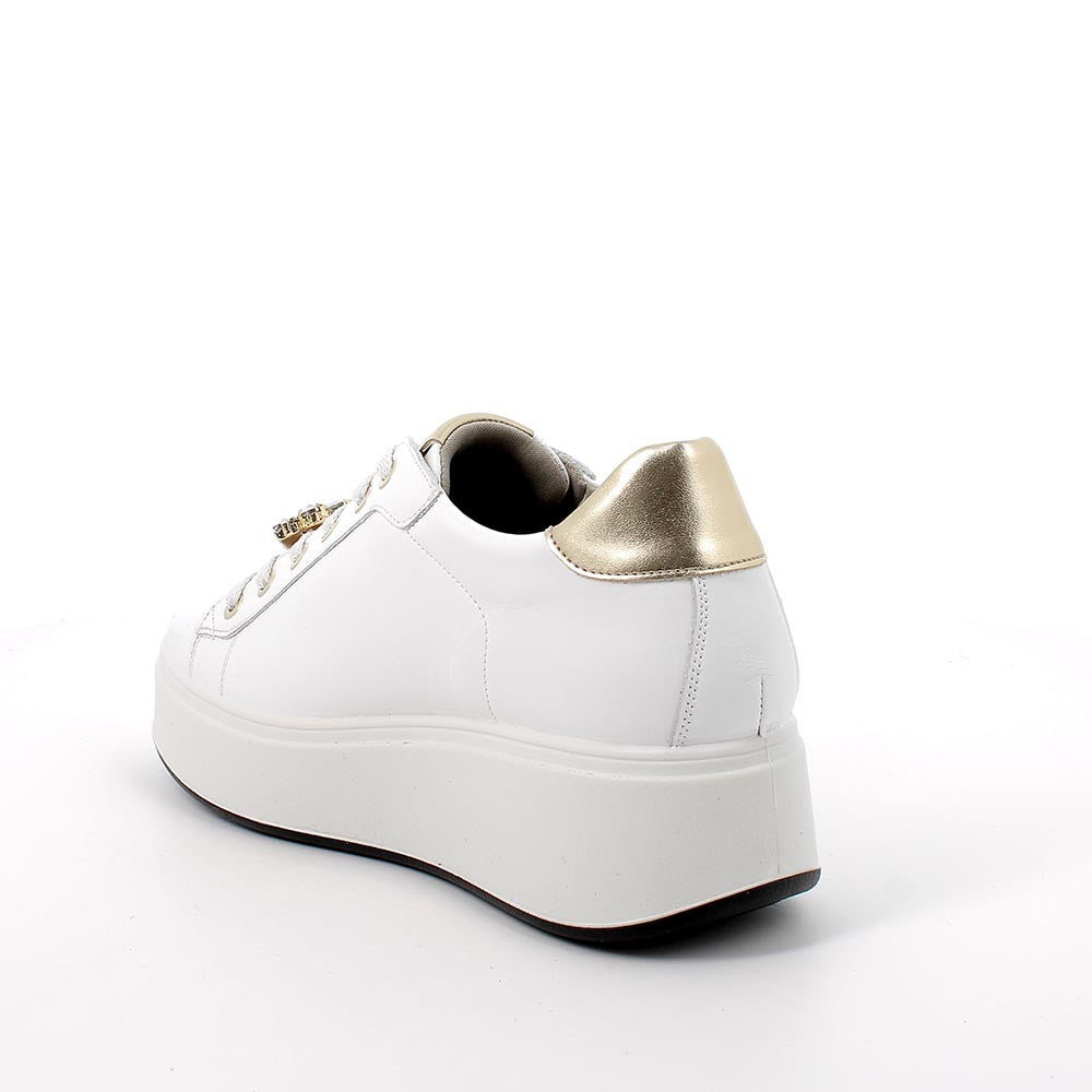 Igi&co Sneakers in pelle bianca con gioiello rimovibile - Igi&co